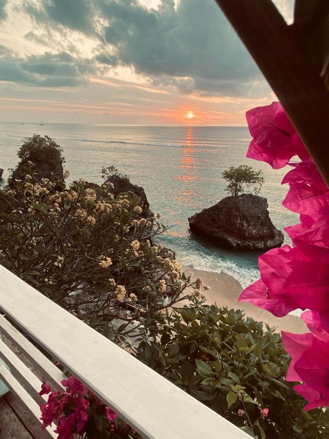 Villa Deeksha Uluwatu Dış mekan fotoğraf